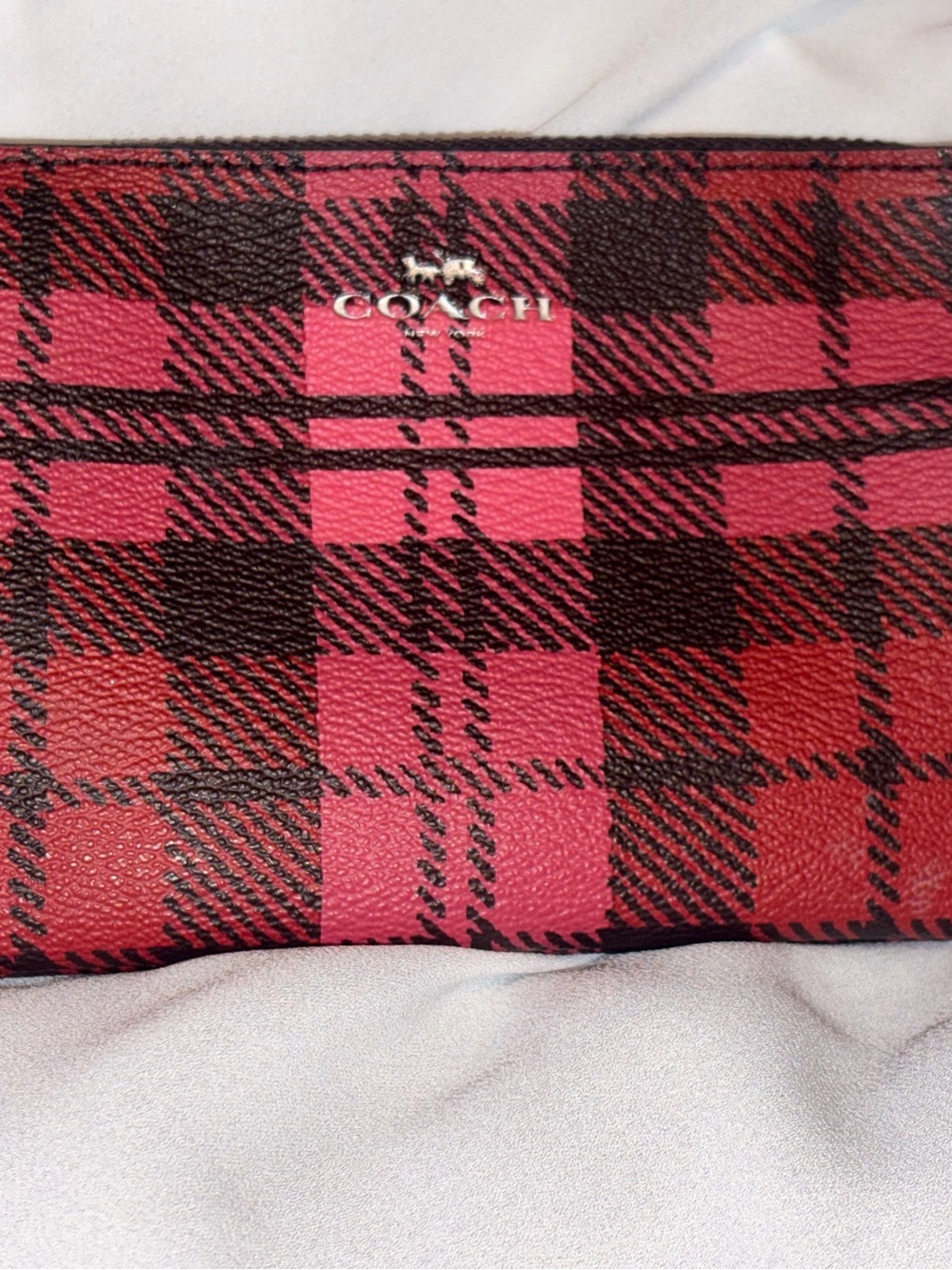 Coach F23632 Buffalo Shadow Plaid Red Black Corner Zip Wristlet 2017 - Picture 10 of 10